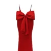 Ilaria Rotes Neckholder-Kleid mit Schleifen Ilaria Rotes Neckholder-Kleid mit Schleifen