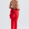 Ilaria Rotes Neckholder-Kleid mit Schleifen Ilaria Rotes Neckholder-Kleid mit Schleifen