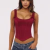 Iman Weinrotes Satin-Korsetts-Oberteil Iman Weinrotes Satin-Korsetts-Oberteil