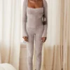 Isis Mink Jumpsuit aus schwerem Chenille für zu Hause Isis Mink Jumpsuit aus schwerem Chenille für zu Hause