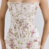 Isis Vintage cremefarbenes Maxikleid mit Blumenprint und Korsett Isis Vintage cremefarbenes Maxikleid mit Blumenprint und Korsett