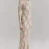 Isoline Maxikleid aus pfirsichfarbener Spitze Isoline Maxikleid aus pfirsichfarbener Spitze