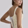 Jaime Midi-Sommerkleid aus Baumwolle mit Blumenprint in Zitronengelb und Schnürung Jaime Midi-Sommerkleid aus Baumwolle mit Blumenprint in Zitronengelb und Schnürung