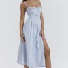 Jaime Midi-Sommerkleid aus weicher blauer Baumwolle mit Broderie Anglaise Jaime Midi-Sommerkleid aus weicher blauer Baumwolle mit Broderie Anglaise