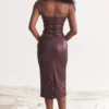 Jalena Mulberry Kleid aus veganem Leder mit Spitzenrücken Jalena Mulberry Kleid aus veganem Leder mit Spitzenrücken