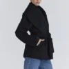 James – Schwarze Jacke mit Schalkragen aus Wolle James – Schwarze Jacke mit Schalkragen aus Wolle