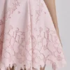 Jemima Pink – trägerloses Minikleid mit Cut-outs und Broderie Anglaise Jemima Pink – trägerloses Minikleid mit Cut-outs und Broderie Anglaise