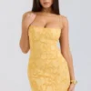 Joan Apricot Maxikleid mit Schnürung am Rücken Joan Apricot Maxikleid mit Schnürung am Rücken