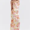 Josefina Elfenbeinfarbenes Maxikleid mit Blumenmuster Josefina Elfenbeinfarbenes Maxikleid mit Blumenmuster