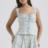 Juana – Baumwoll-Oberteil in zartem Blau mit Vintage-Blumenprint Juana – Baumwoll-Oberteil in zartem Blau mit Vintage-Blumenprint