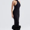 Juniper Schwarzes Midi-Kleid mit Schößchen Juniper Schwarzes Midi-Kleid mit Schößchen