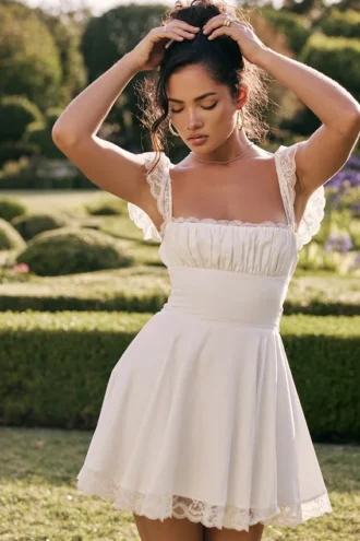 Kaia Elfenbeinfarbenes A-Linien-Mini-Kleid