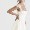 Kaia Elfenbeinfarbenes A-Linien-Mini-Kleid