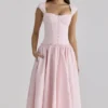 Kaia – Midi-Kleid aus rosa Baumwolle mit Flügelärmeln Kaia – Midi-Kleid aus rosa Baumwolle mit Flügelärmeln