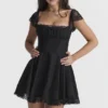Kaia Schwarzes A-Linien-Minikleid Kaia Schwarzes A-Linien-Minikleid
