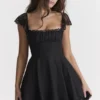 Kaia Schwarzes A-Linien-Minikleid Kaia Schwarzes A-Linien-Minikleid