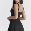 Kara Schwarzes Minikleid Kara Schwarzes Minikleid