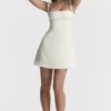 Kara Vintage Mini-Kleid in Creme Kara Vintage Mini-Kleid in Creme