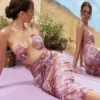 Kasia Lila Midi-Kleider mit Cut-outs