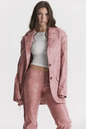 Kiera Oversize-Blazer aus veganem Leder in Warm Pink