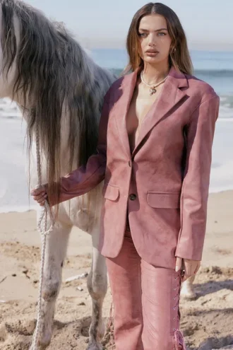 Kiera Oversize-Blazer aus veganem Leder in Warm Pink