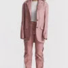Kiera Oversize-Blazer aus veganem Leder in Warm Pink Kiera Oversize-Blazer aus veganem Leder in Warm Pink