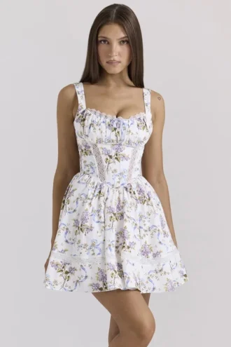 Kimmie Weißes Baumwoll-Minikleid mit Blumenband-Print