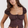 Kitty Rich Brown gerafftes Oberteil Kitty Rich Brown gerafftes Oberteil