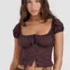 Kitty Rich Brown gerafftes Oberteil Kitty Rich Brown gerafftes Oberteil
