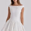 Lauren Weißes Mini-Kleid aus Baumwolle mit Broderie Anglaise und U-Boot-Ausschnitt Lauren Weißes Mini-Kleid aus Baumwolle mit Broderie Anglaise und U-Boot-Ausschnitt