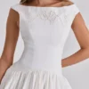 Lauren Weißes Mini-Kleid aus Baumwolle mit Broderie Anglaise und U-Boot-Ausschnitt Lauren Weißes Mini-Kleid aus Baumwolle mit Broderie Anglaise und U-Boot-Ausschnitt