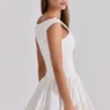 Lauren Weißes Mini-Kleid aus Baumwolle mit Broderie Anglaise und U-Boot-Ausschnitt Lauren Weißes Mini-Kleid aus Baumwolle mit Broderie Anglaise und U-Boot-Ausschnitt