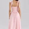 Leia – Midi-Kleid aus rosa Chiffon mit Bindebändern Leia – Midi-Kleid aus rosa Chiffon mit Bindebändern