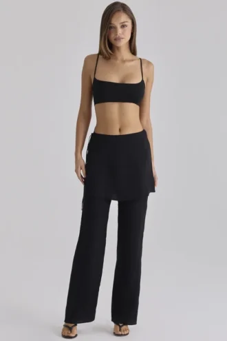 Leona Schwarze Satin-Hose mit Überrock Leona Schwarze Satin-Hose mit Überrock