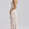 Lini Elfenbeinfarbenes Stretch-Mesh-Maxikleid mit Sweet-Peony-Print