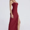 Lini Maxikleid aus tiefrotem Stretch-Mesh mit Korsettschnitt