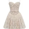 Louisa Vintage Mini-Kleid aus cremefarbener Spitze Louisa Vintage Mini-Kleid aus cremefarbener Spitze