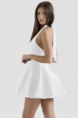 Loulette Weißes Minikleid mit Neckholder und Schleifen