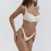 Capri Vanilla Bikinioberteil mit hohem Beinausschnitt als Unterteil Capri Vanilla Bikinioberteil mit hohem Beinausschnitt als Unterteil