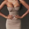 Lucia Taupe trägerloses Korsetts-Maxikleid