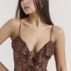 Lucianna Espresso Spitzen-Maxikleid Lucianna Espresso Spitzen-Maxikleid