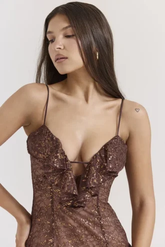 Lucianna Espresso Spitzen-Maxikleid