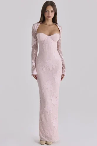 Lucienne – Maxikleid aus rosa Spitze