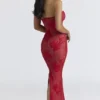 Lucienne Rotes Maxikleid mit Spitzenstickerei – Limitierte Edition Lucienne Rotes Maxikleid mit Spitzenstickerei – Limitierte Edition