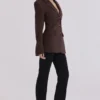 Luella Blazer-Jacke aus schokoladenbraunem Crêpe in Sanduhrform