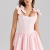 Lyla – Rosa Minikleid aus Stretch-Baumwolle Lyla – Rosa Minikleid aus Stretch-Baumwolle