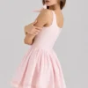 Lyla – Rosa Minikleid aus Stretch-Baumwolle Lyla – Rosa Minikleid aus Stretch-Baumwolle