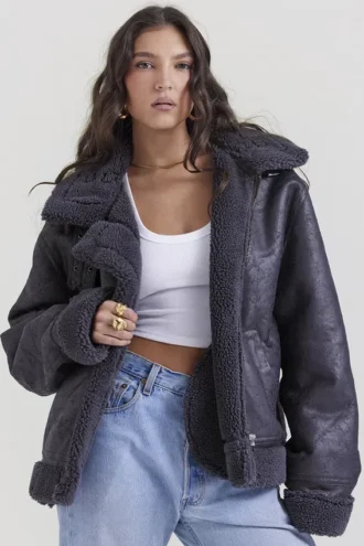 Madden Graue vegane Shearling-Fliegerjacke