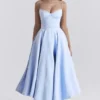 Mademoiselle Cinderella – Blaues Midi-Kleid aus Tüll Mademoiselle Cinderella – Blaues Midi-Kleid aus Tüll