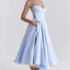 Mademoiselle Cinderella – Blaues Midi-Kleid aus Tüll Mademoiselle Cinderella – Blaues Midi-Kleid aus Tüll